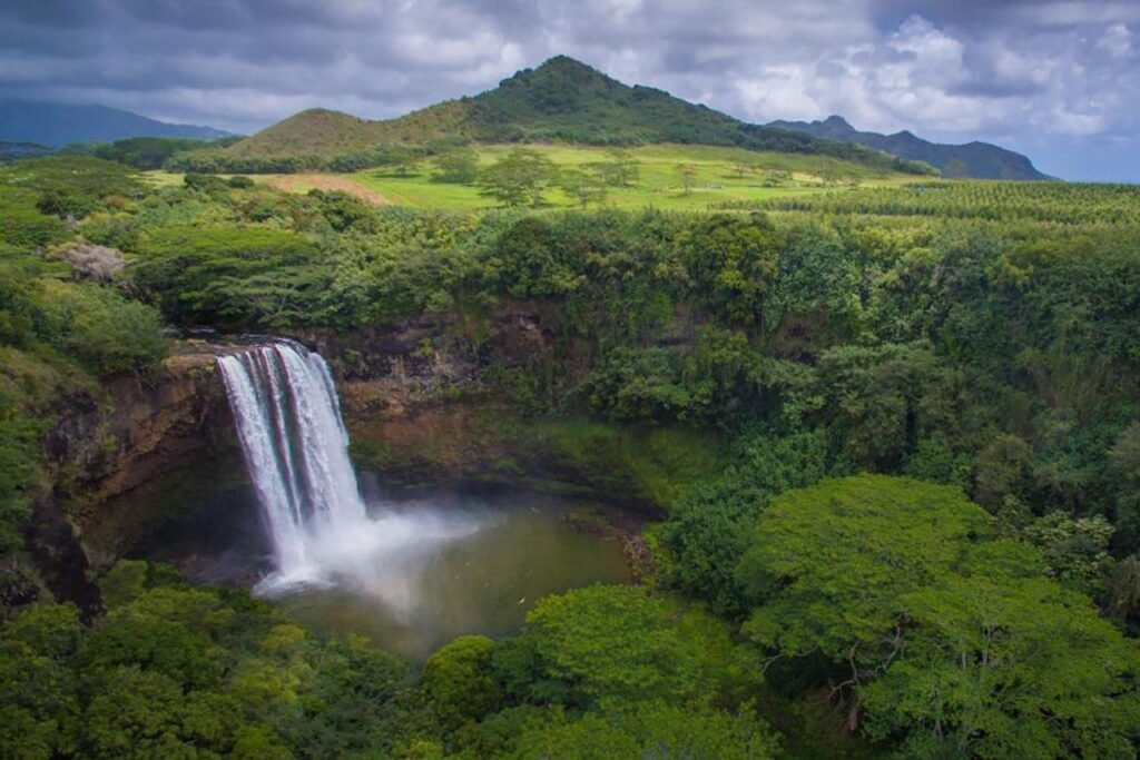 Une vue aérienne d'un des parc national à Hawaii