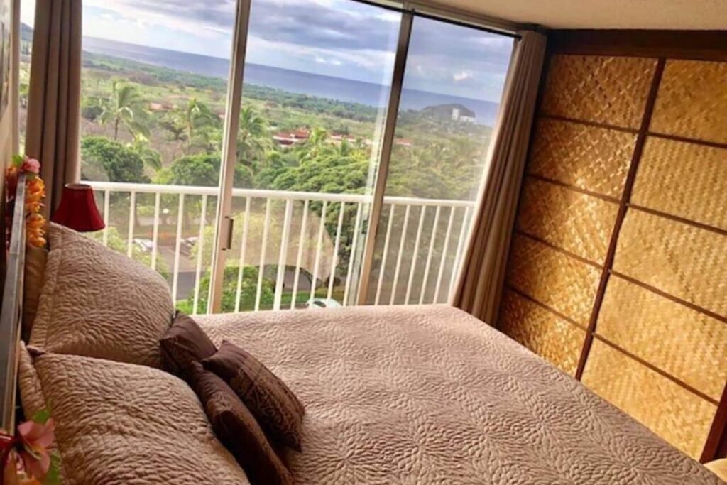 Chambre avec vue sur l'océan à Makaha Valley Paradise à Oahu (Hawaii)