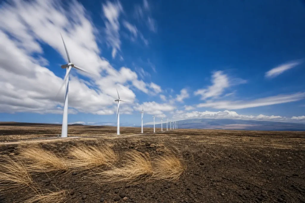 Éoliennes sur la route de South Point à Big Island